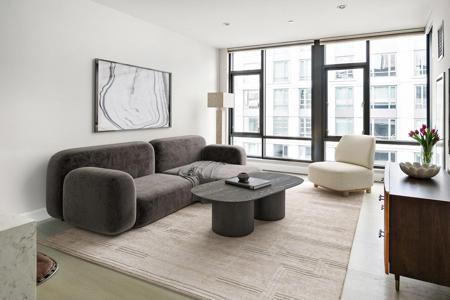 40 Traveler St