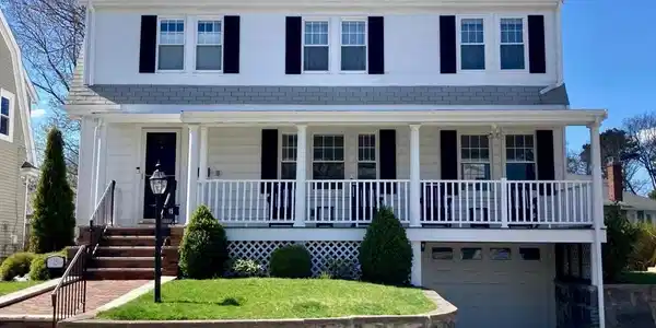 15 Maypole Road