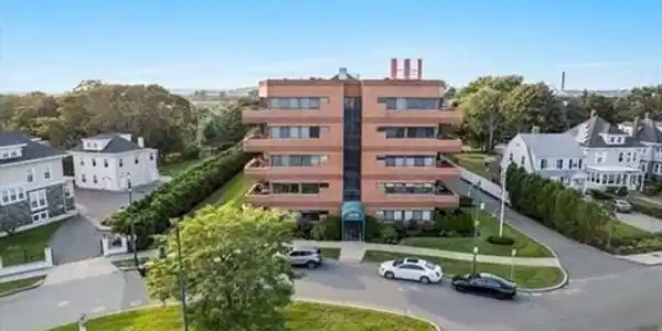 1 Carey Cir