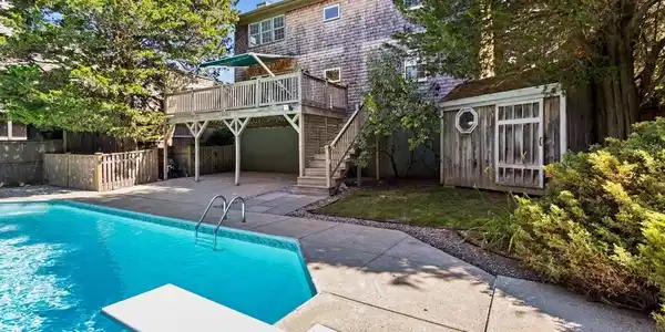 43 Lewis Ave