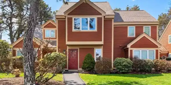 27 Billington Ln