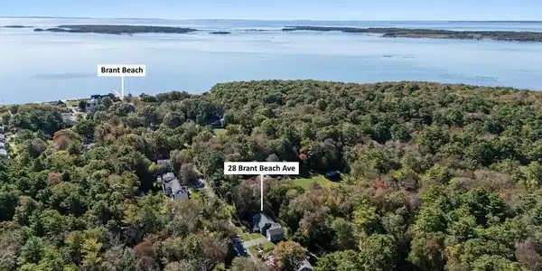 28 Brant Beach Ave