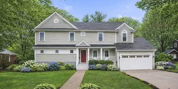 10 Higgins Road