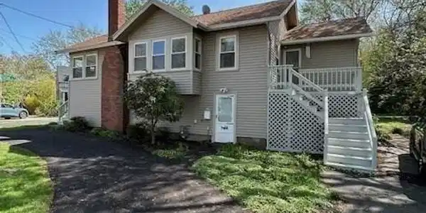 32 Patten St