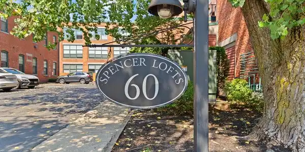 60 Dudley St
