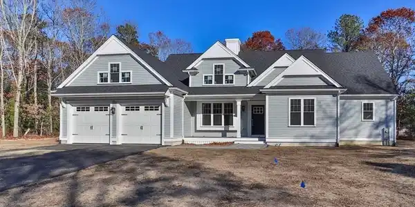 28 Yardarm Dr