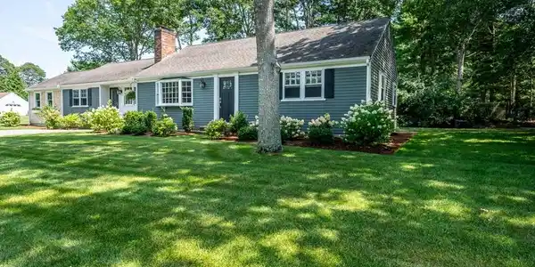 22 Marion Way