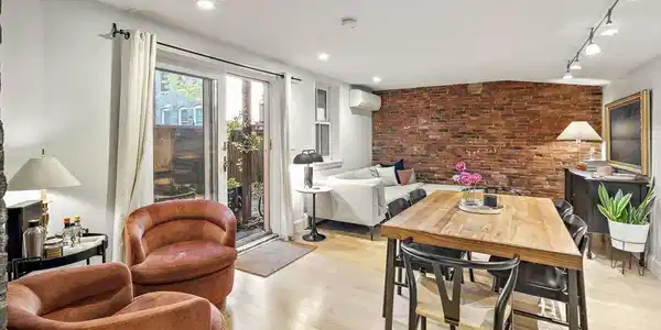 31 Pinckney St