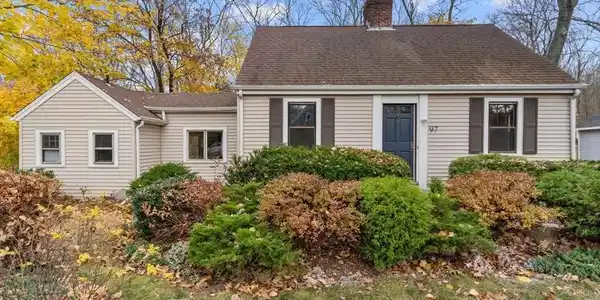 97 Booth Hill Rd