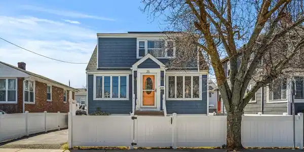 25 Bateman Ave