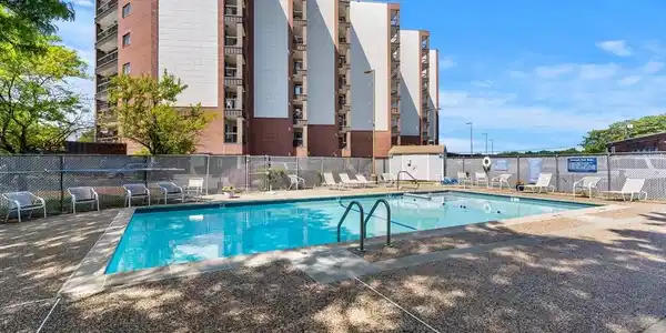 90 Quincy Shore
