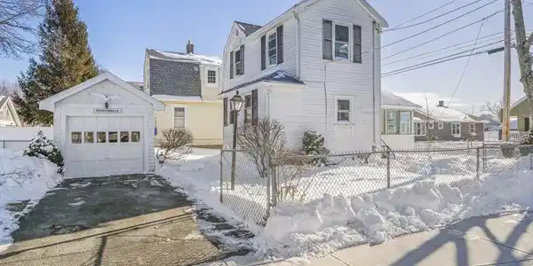 106 Darrow St