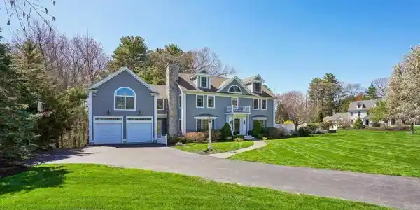 20 Walnut Hill Dr