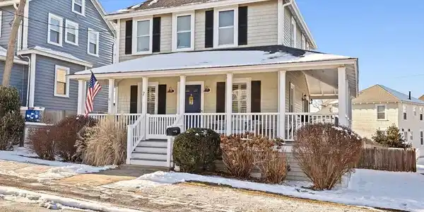 7 Old Colony Rd