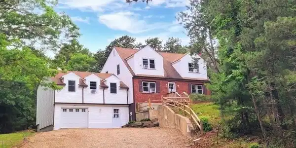871 Long Pond Rd