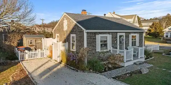 5 Beach St