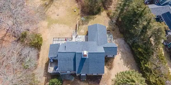 2 Shell Ln