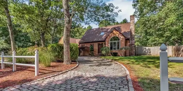 46 Tasina Dr