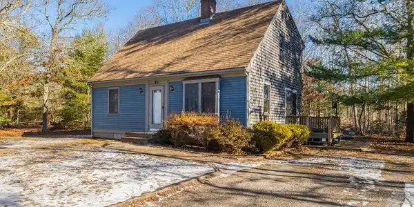 65 Baptiste Ln