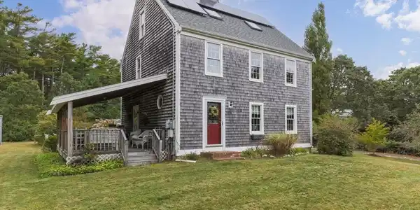 3 Fathom Ln