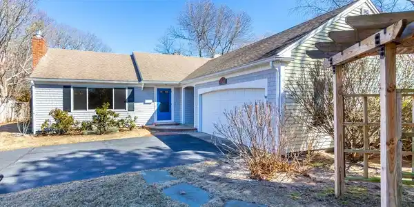 10 Snow Creek Dr
