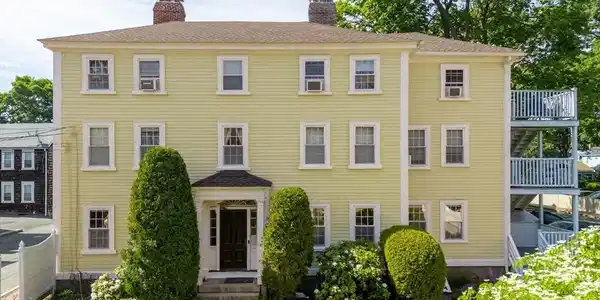 8 Williams Street