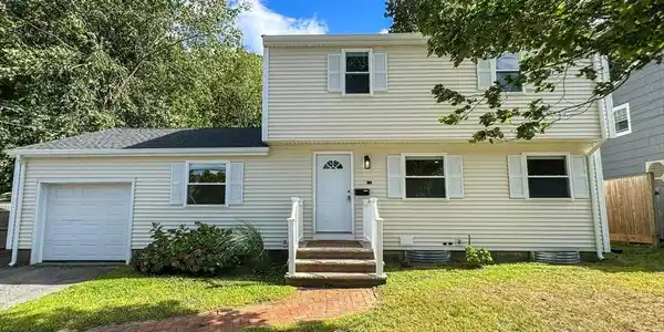 282 Pleasant St