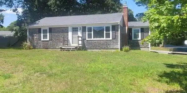 32 Chadwick Ave