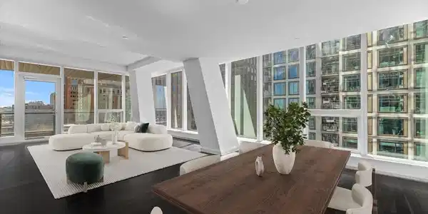 150 Seaport Blvd