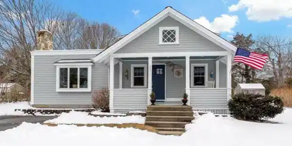 33 Chase St