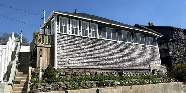 10 Green St