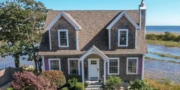 6 Saratoga Court