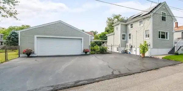 116 Adams St