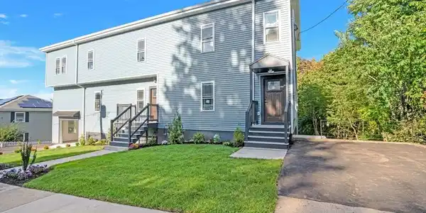 82 Warren Ave