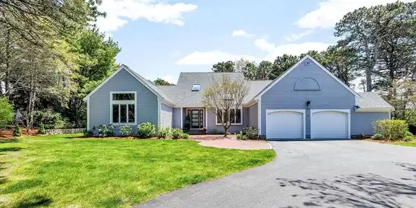 101 Willowbend