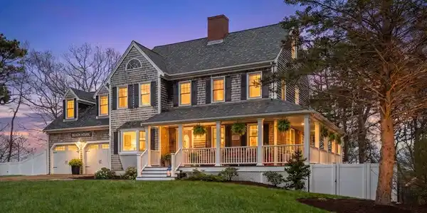 6 Luigi Ave