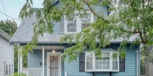 51 Hovey St