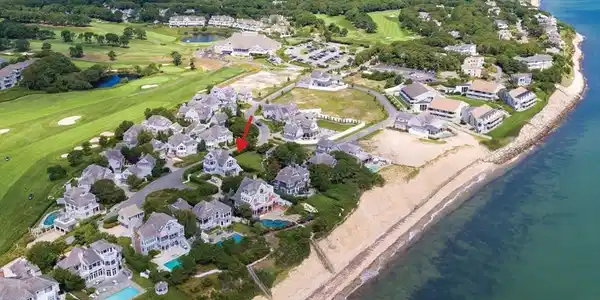 122 Shore Dr W