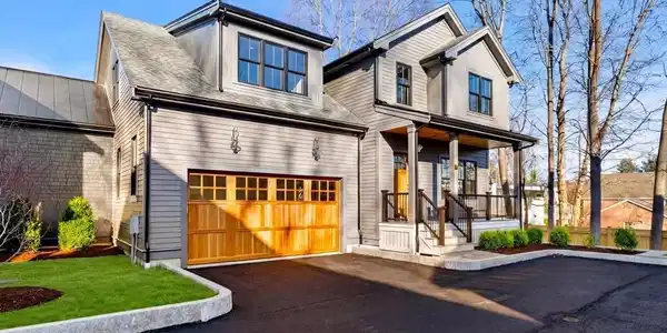 8 Flatley Ave