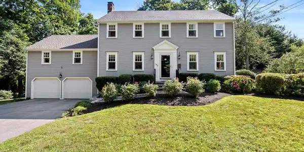 182 Fair Oaks Lane
