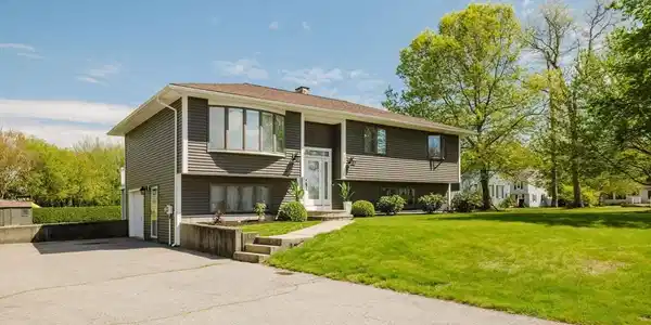 120 Trolley Car Dr