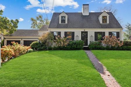 4 Harborview Dr