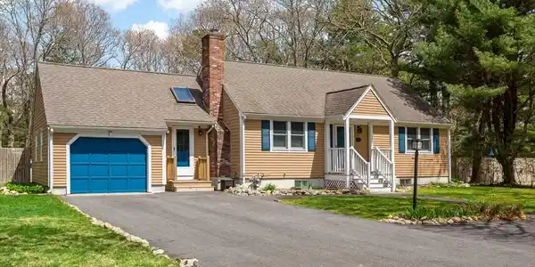 56 Brewster Rd