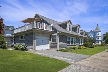 221 Ocean St