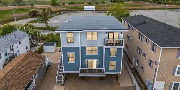30 Cable Ave