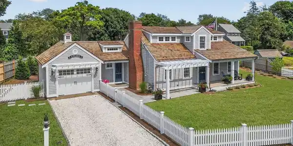 101 Oyster Pond Furlong St