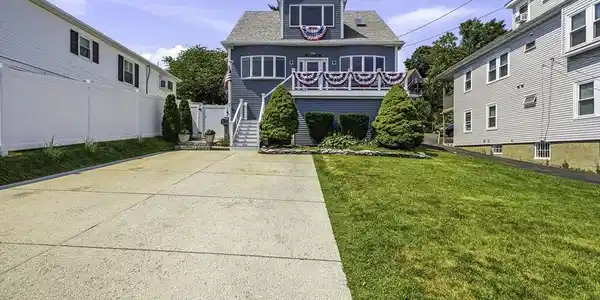 50 Floyd St