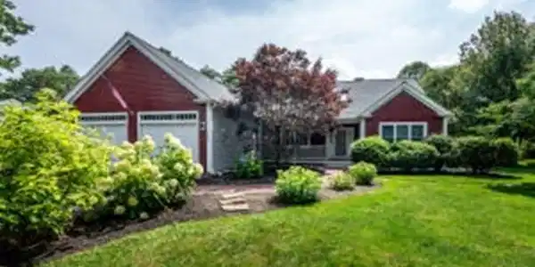 130 Mashpee Neck Rd