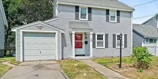 30 Russell St