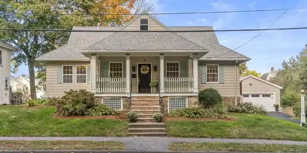 31 Salem St